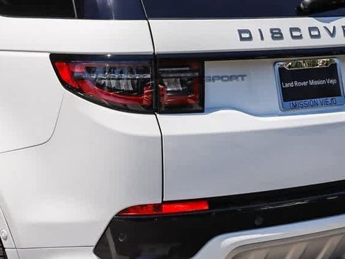 New 2024 Land Rover Discovery Sport S image 9