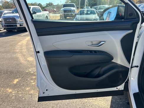 New 2025 Hyundai Tucson SEL image 10