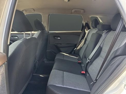 Used 2023 Nissan Rogue SV image 25