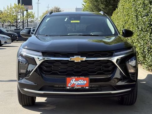 New 2026 Chevrolet Trax LT image 8