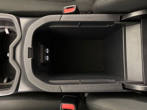 Certified 2025 Toyota RAV4 LE image 23