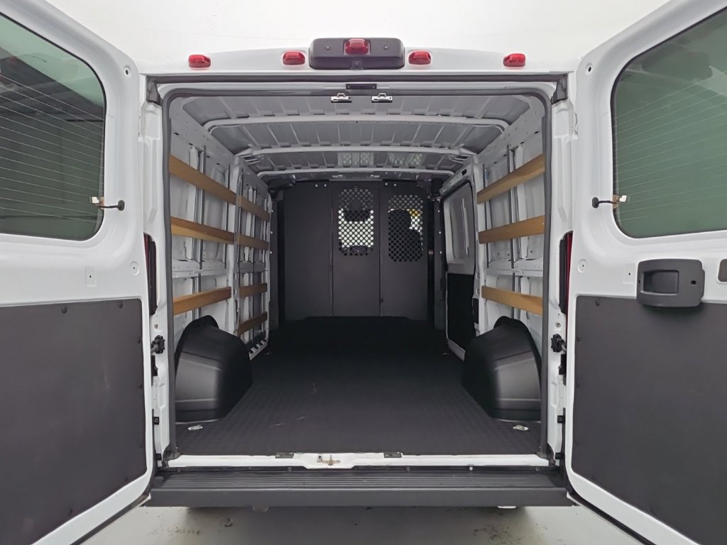 Used 2025 RAM ProMaster 2500 w/ U-Haul Equipment Group FWD image 38
