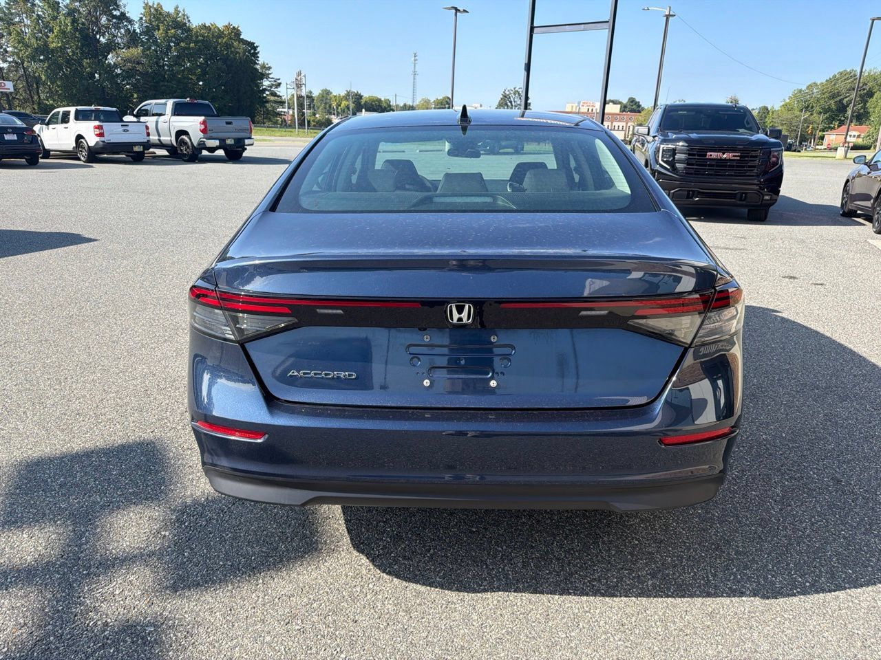 Used 2025 Honda Accord SE image 7