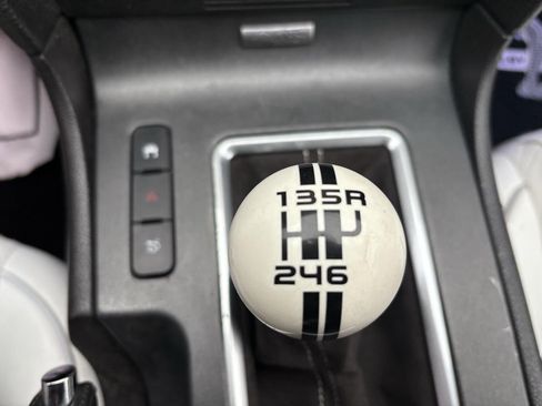 Used 2010 Ford Mustang Shelby GT500 image 29