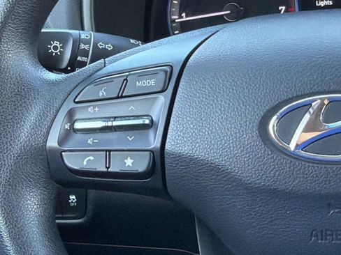 Used 2023 Hyundai Kona SEL FWD image 10