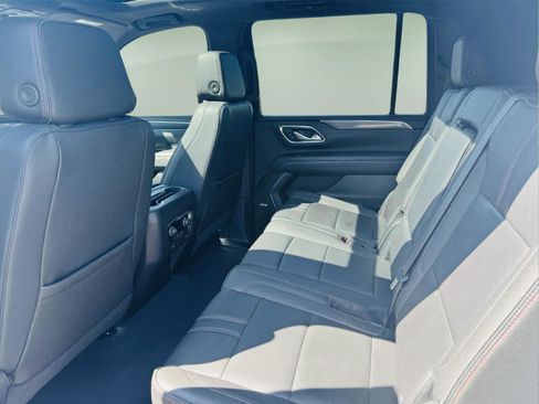 Used 2023 Chevrolet Suburban RST image 30