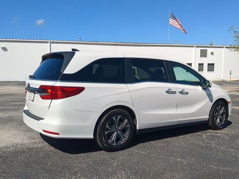 Used 2024 Honda Odyssey EX-L image 4