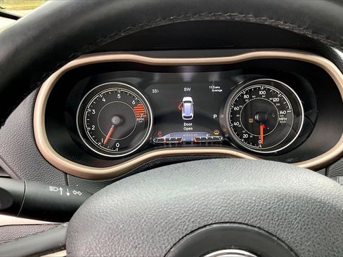 Used 2018 Jeep Cherokee Limited image 20