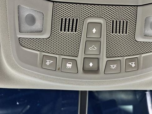 Used 2015 Lincoln MKZ w/ Equipment Group 102A Reserve image 25