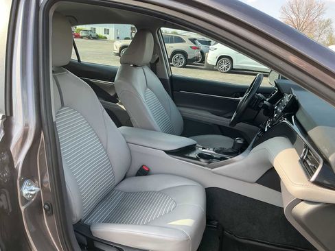 Used 2024 Toyota Camry SE w/ Cold Weather Package image 27