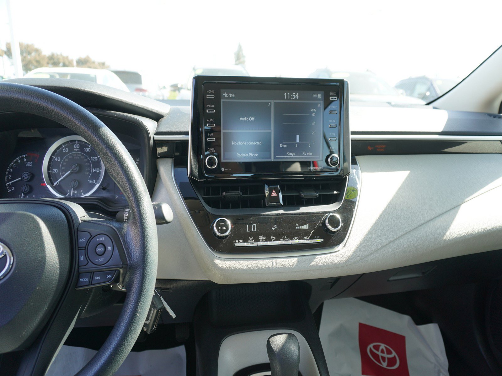 Used 2021 Toyota Corolla LE FWD image 14