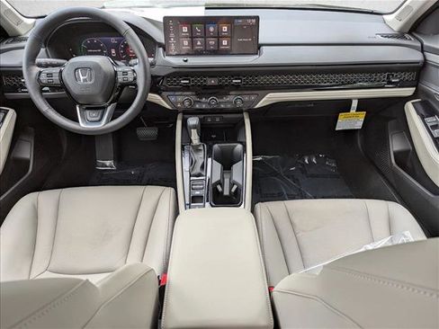 Certified 2025 Honda Accord Touring image 14