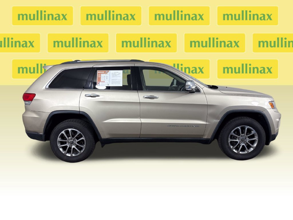 Used 2015 Jeep Grand Cherokee Limited w/ Trailer Tow Group IV RWD image 2