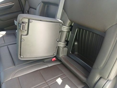 Used 2022 Chevrolet Silverado 1500 High Country w/ High Country Premium Package image 34