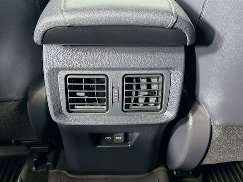 Certified 2024 Toyota Venza Nightshade image 25