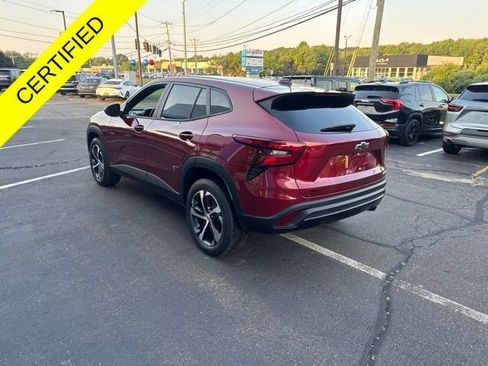 Used 2024 Chevrolet Trax RS FWD image 5