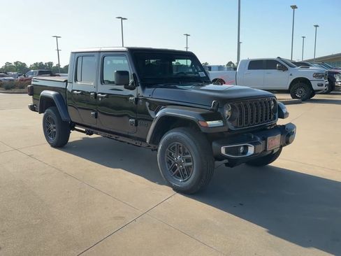 New 2024 Jeep Gladiator Sport image 2