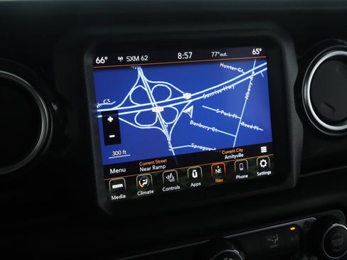 Used 2021 Jeep Wrangler Unlimited Sahara AWD/4WD image 12