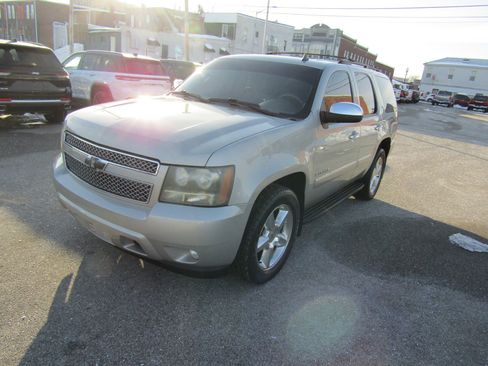 Used 2009 Chevrolet Tahoe LTZ image 7