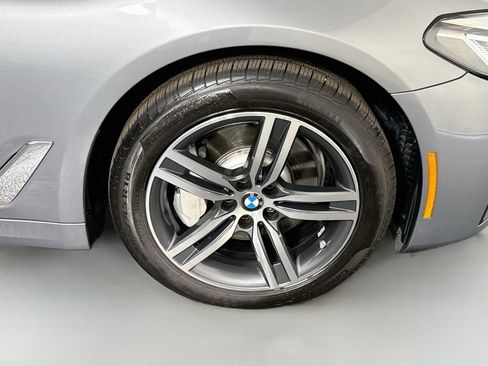 Used 2023 BMW 530i w/ Convenience Package RWD image 32