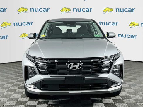 Used 2025 Hyundai Tucson SE AWD/4WD image 2