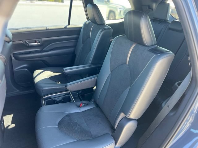 Certified 2025 Toyota Grand Highlander AWD Hybrid image 17