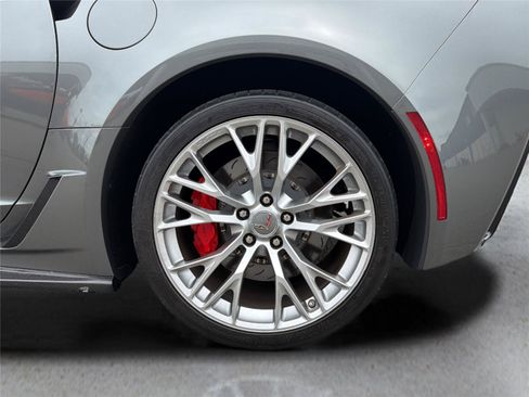Used 2016 Chevrolet Corvette Z06 w/ 3LZ Preferred Equipment Group RWD image 51