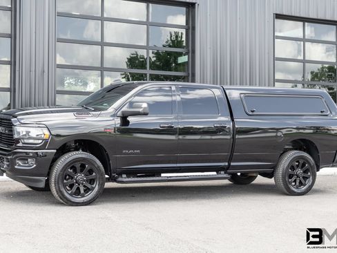 Used 2021 RAM 2500 Lone Star w/ Night Edition AWD/4WD image 3
