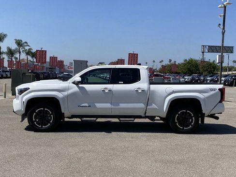 Certified 2026 Toyota Tacoma TRD Sport w/ TRD Sport Upgrade Package AWD/4WD image 40