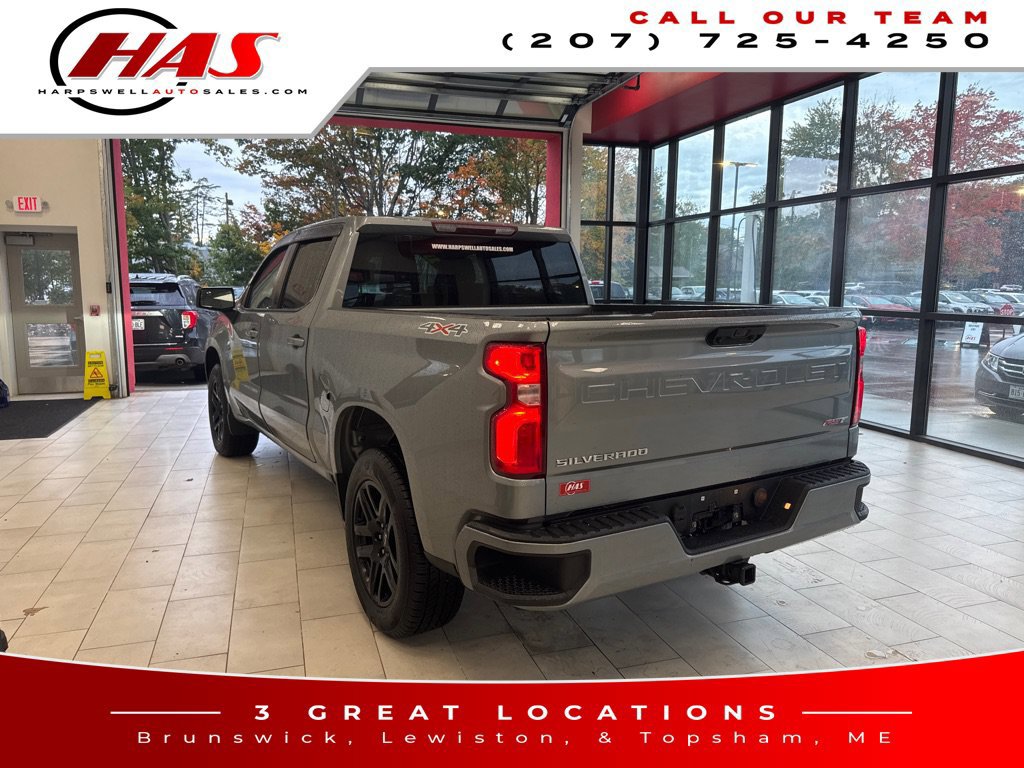 Used 2023 Chevrolet Silverado 1500 RST AWD/4WD image 3
