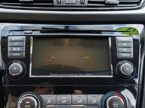 Used 2019 Nissan Rogue Sport S AWD/4WD image 17
