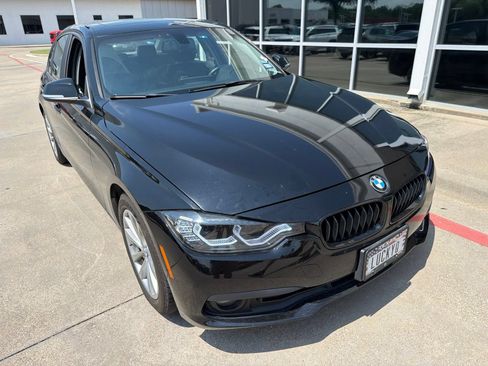 Used 2016 BMW 320i xDrive Sedan AWD/4WD image 3