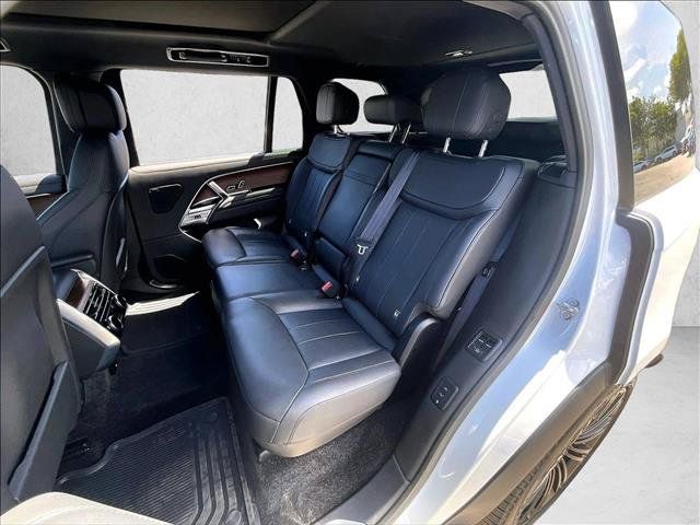 Used 2024 Land Rover Range Rover Long Wheelbase SE AWD/4WD image 26
