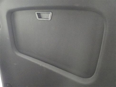 Certified 2024 Chevrolet Trax RS w/ Sunroof Package image 25