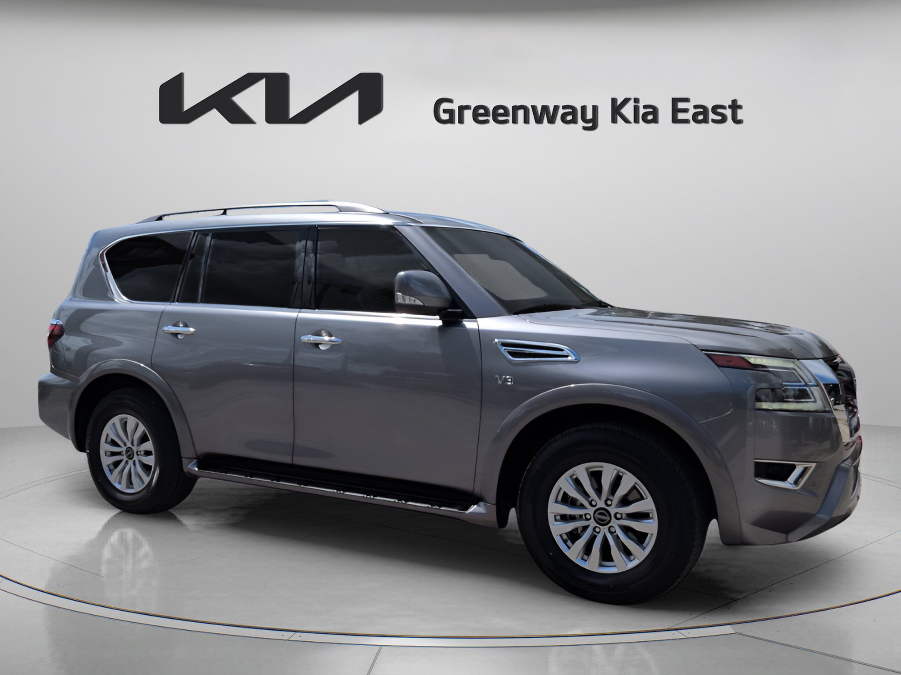 Used 2022 Nissan Armada SV w/ Cargo Package RWD image 3