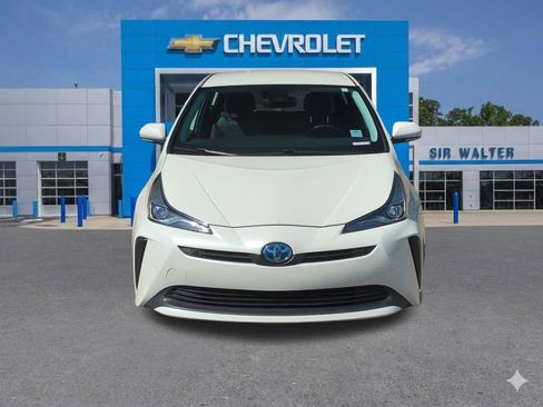 Used 2019 Toyota Prius XLE image 9
