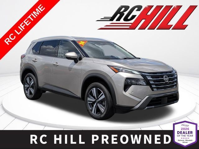 Used 2024 Nissan Rogue SL AWD/4WD image 1