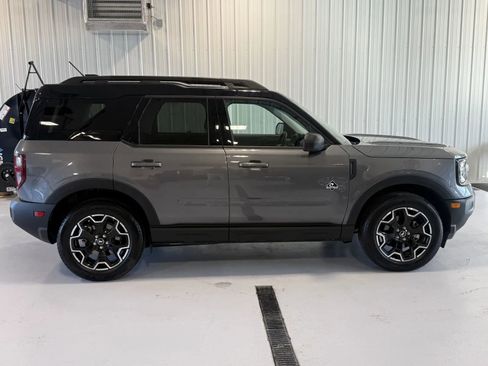 Used 2025 Ford Bronco Sport Outer Banks image 2