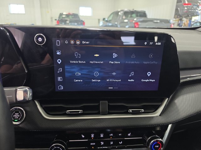 Used 2026 Chevrolet Equinox LT AWD/4WD image 13