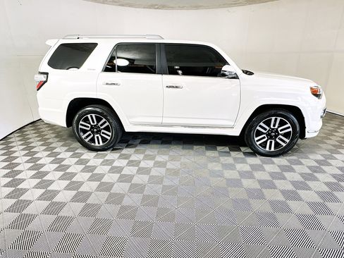 Used 2022 Toyota 4Runner Limited RWD image 2