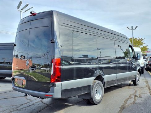 New 2025 Mercedes-Benz Sprinter 3500 image 9