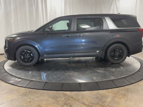 New 2026 Kia Carnival image 7