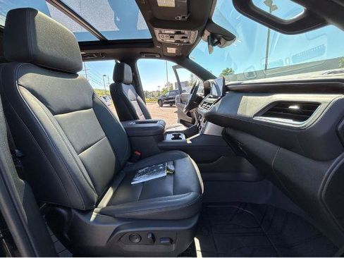 Used 2024 Chevrolet Tahoe LT w/ LT Signature Plus Package AWD/4WD image 6
