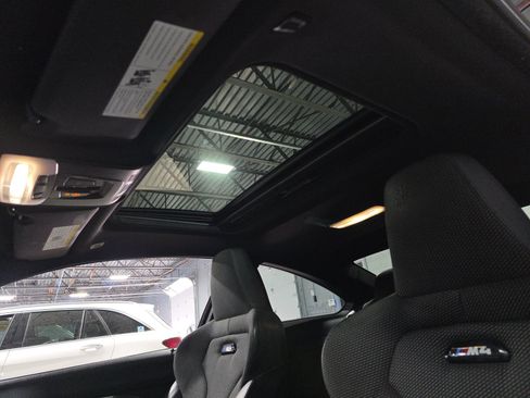 Used 2020 BMW M4 Coupe w/ M Driver's Package image 11