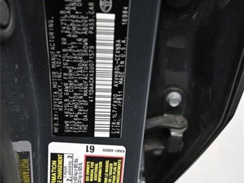 Used 2025 Toyota Camry LE image 15