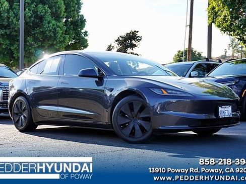 Used 2025 Tesla Model 3 Long Range RWD image 1