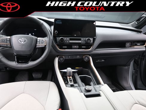 New 2026 Toyota Grand Highlander AWD Hybrid image 15