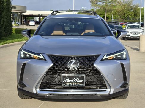 Certified 2023 Lexus UX 250h FWD w/ Accessory Package (Z2) image 6