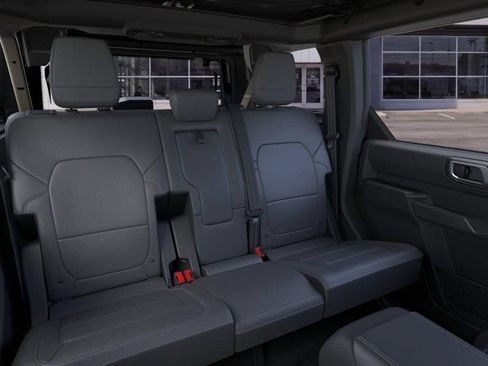 New 2026 Ford Bronco Outer Banks w/ Sasquatch Package AWD/4WD image 15