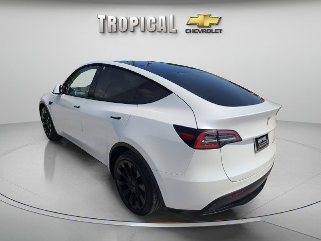 Used 2021 Tesla Model Y Long Range AWD/4WD image 3